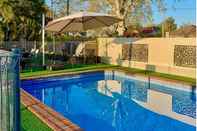 Swimming Pool Albury City Motel