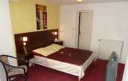 Bedroom 6 Hotel Spa les Lilas