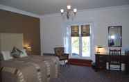 Bedroom 4 The Tontine Hotel