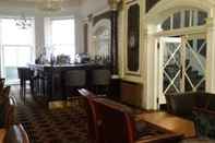 Bar, Kafe, dan Lounge The Tontine Hotel