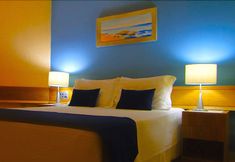 Bedroom 6 Ingleses Praia Hotel