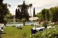 Swimming Pool Hotel Villa Villoresi