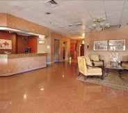 Lobi 5 GreenTree Hotel & Extended Stay I-10 FWY Houston, Channelview, Baytown