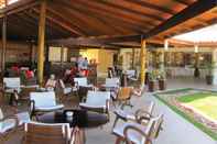 Bar, Cafe and Lounge Dom Pedro Laguna Beach Resort & Golf