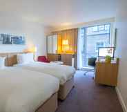 Bedroom 4 DoubleTree by Hilton Hotel London -Tower of London