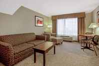 Common Space La Quinta Inn & Suites by Wyndham Bismarck