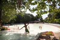 Swimming Pool hu I Pini village