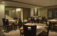 Restaurant 5 Shervani Hotel Nehru Place