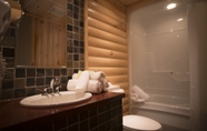 Phòng tắm bên trong 3 Hotel Le Rivage