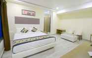 Kamar Tidur 2 Hotel Pal Residency