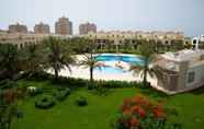 สระว่ายน้ำ 4 Al Hamra Village Holiday Apartments