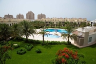 Swimming Pool Al Hamra Village Holiday Apartments