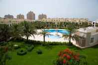 สระว่ายน้ำ Al Hamra Village Holiday Apartments