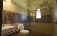In-room Bathroom 4 Prabhu Farms and Resort