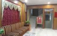 Lobi 5 ADB Rooms Hotel Surabhi International