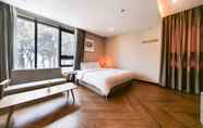 Bedroom 2 Le Idea Hotel