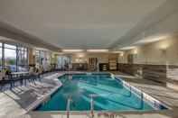 Swimming Pool Fairfield Inn & Suites by Marriott Appleton