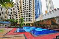 Kolam Renang Forbeswood Heights