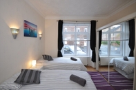 Bedroom One Bedroom Apartment by Klass Living Serviced Accommodation Bellshill - Elmbank Street Apartment with WIFI  and Parking