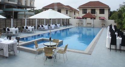 Hồ bơi 4 Sikder Hotel and Villas