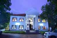 Exterior Kamsa Royal Guest House