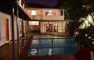 Swimming Pool 3 Kamsa Royal Guest House