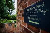 Exterior Feather Bed Cottage B&B