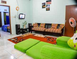 Lobby 2 Homestay Sembiring Puncak