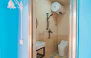 Toilet Kamar 6 New Dap Hostel in Grape Town