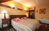 Bedroom 6 Domaine de Montflix