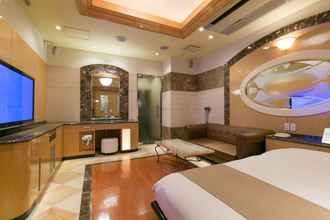 Kamar Tidur 4 HOTEL D-WAVE Shinjuku - Adults Only