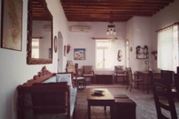 Lobby Stunning House in Sifnos Island, Chrisopigi