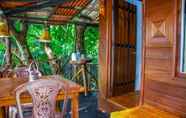 Kamar Tidur 6 Lake View Tree House