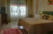 Kamar Tidur 5 Guesthouse Residencia Miñones