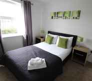 Kamar Tidur 2 Clarendon Court