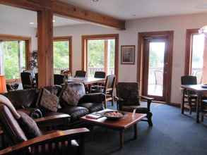 Lobi 4 Arbutus Cove Guesthouse