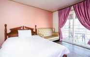 Bedroom 6 Blue Sky Light Pension Gapyeong