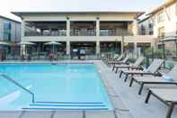 Swimming Pool TownePlace Suites by Marriott Agoura Hills
