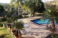 Swimming Pool Calderan Palace Hotel