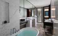 Toilet Kamar 3 Wyndham Grand Taixing Downtown