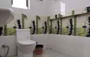 In-room Bathroom 5 Hotel Zimin ziro