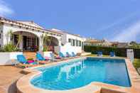 Swimming Pool Villa Maribel