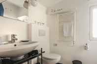 Toilet Kamar Italianway - Ripa Ticinese 17