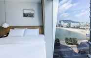 Kamar Tidur 5 Gray 193 Hotel