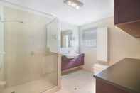 In-room Bathroom Unit 3 at 4 Pelican Street, Peregian Beach, Noosa Shire