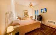 Kamar Tidur 3 Breathtaking view Athenian apartment by VillaRentalsgr