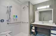 In-room Bathroom 6 Home2 Suites by Hilton Charleston Daniel Island