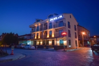 Exterior Hotel Lidya