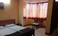 Bedroom 6 iROOMZ Samrat Ashok