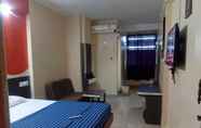 Bedroom 6 iROOMZ Chalukya Residency